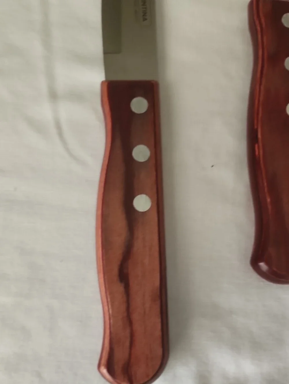 Taramonita Serrated Porterhouse Steak Knife Set - Red Wood Handles (4) Rounded